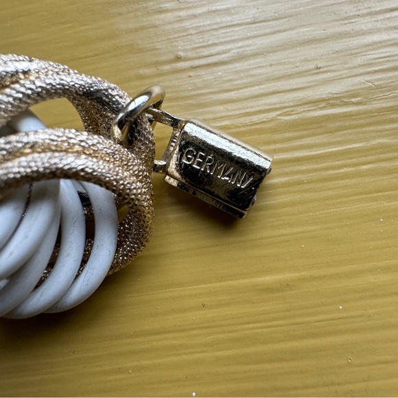 Vintage Love Knot Bracelet Germany - Picture 5 of 6